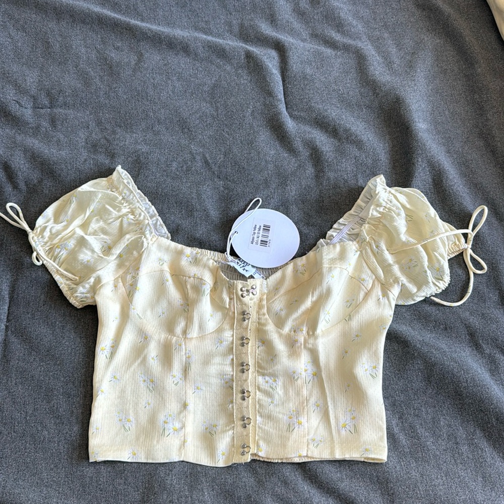 Princess Polly Cream Floral Puff Sleeve Top